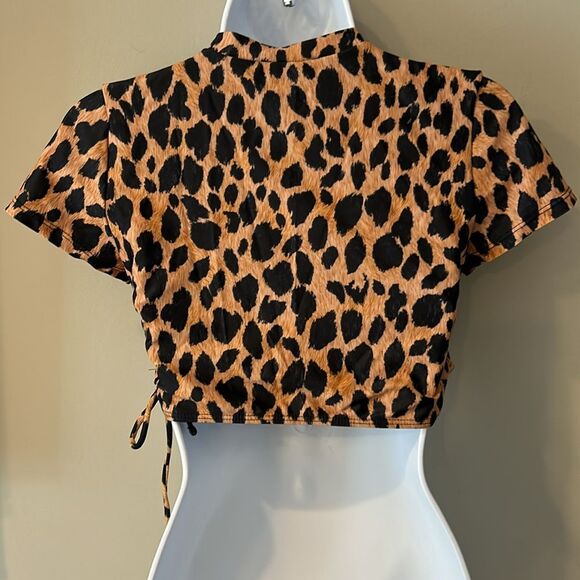 SHEIN Women's Cheetah Print Short Sleeveless Mock Turtleneck Side Tie Crop Top M - Picture 3 of 8